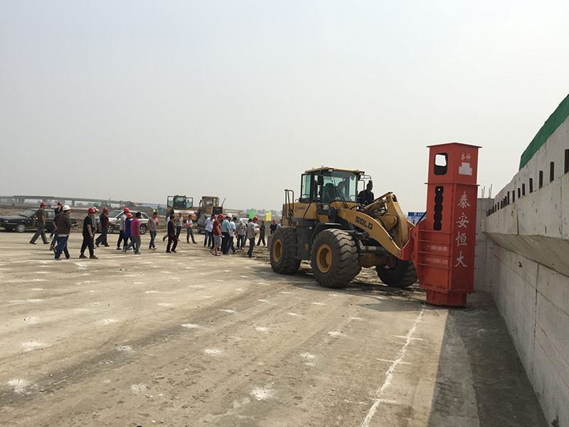 裝載機夯實機 裝載機夯實機